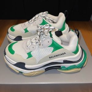 Balenciaga triple S